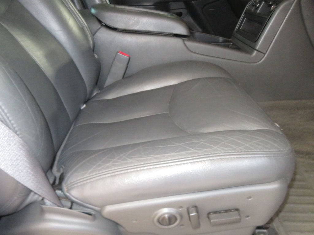 2006 Chevrolet Silverado 2500HD EXTRA CLEAN 6SPEED ALLISON TRANNY 4X4 DURAMAX LOW MILES DIESEL  - 23086162 - 30