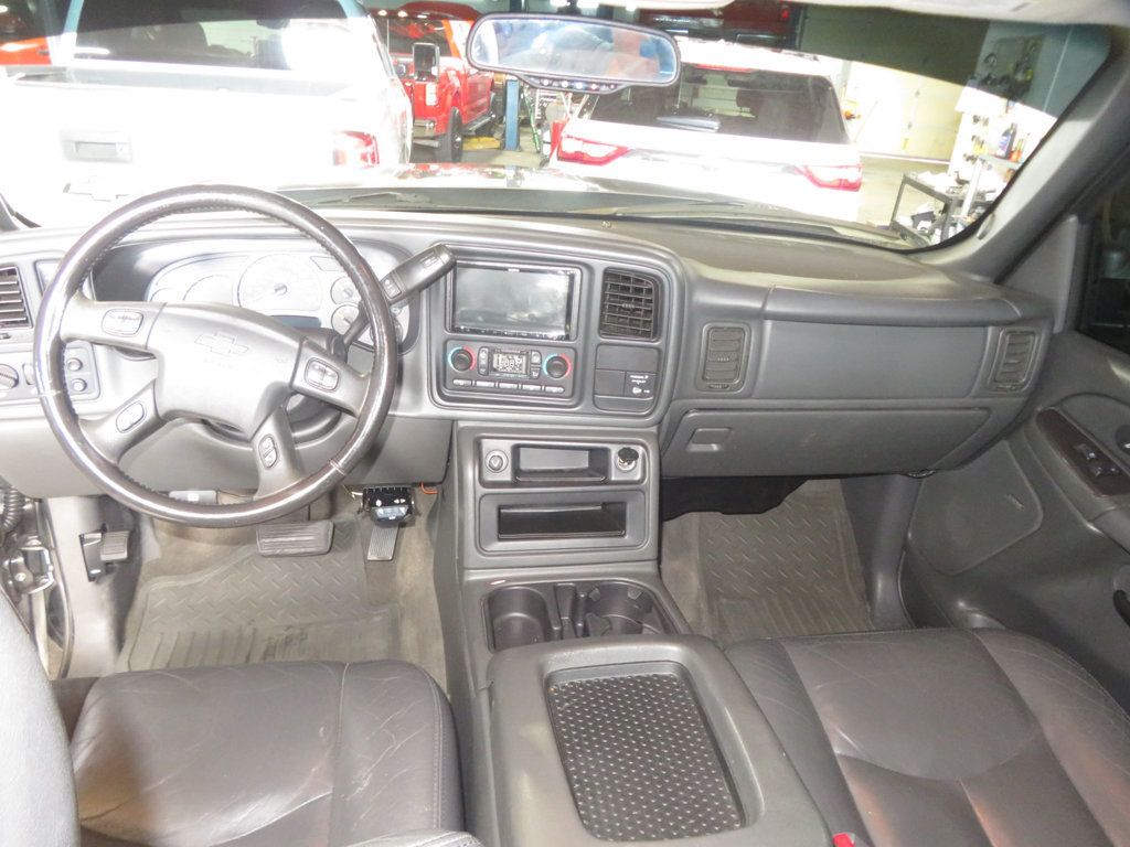 2006 Chevrolet Silverado 2500HD EXTRA CLEAN 6SPEED ALLISON TRANNY 4X4 DURAMAX LOW MILES DIESEL  - 23086162 - 34