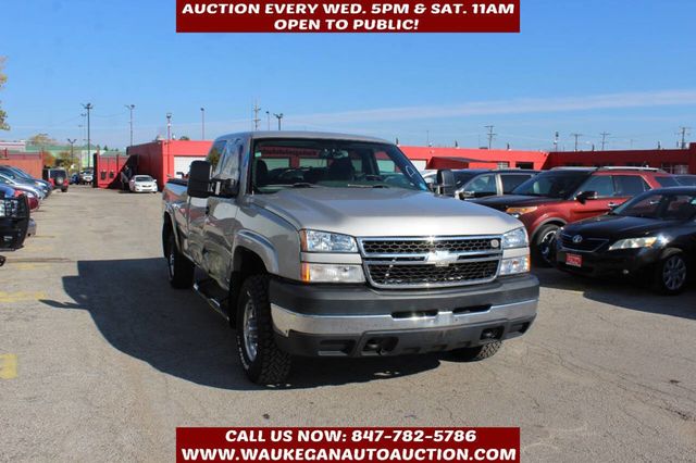 2006 Chevrolet Silverado 2500HD LS 4dr Extended Cab 4WD LB - 22940446 - 2