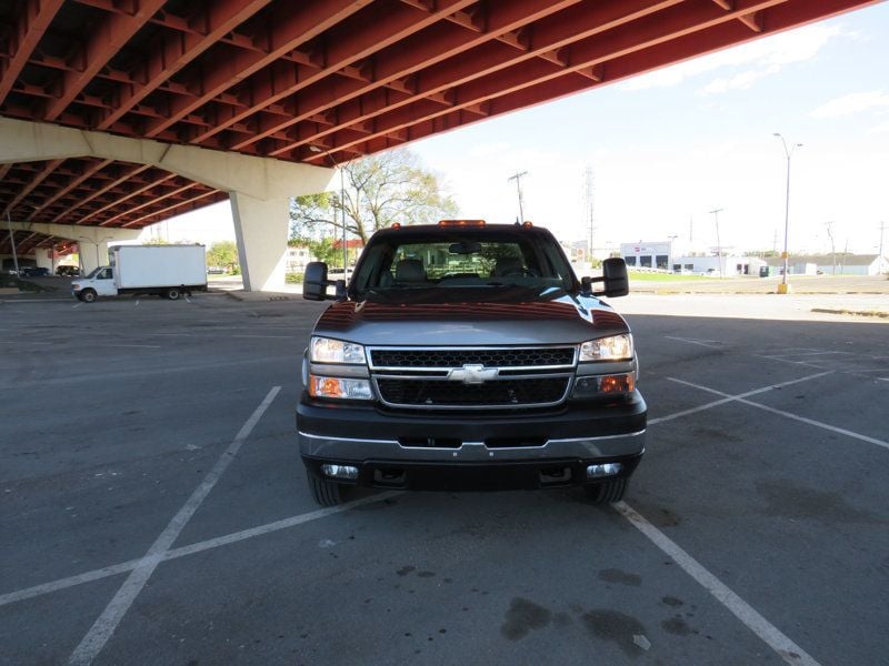 2006 Chevrolet Silverado 3500 Crew Cab 167" WB 2WD DRW LT3 - 22631385 - 2