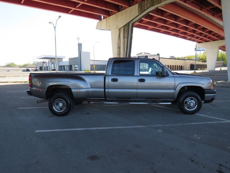 2006 Chevrolet Silverado 3500 Crew Cab 167" WB 2WD DRW LT3 - 22631385 - 4