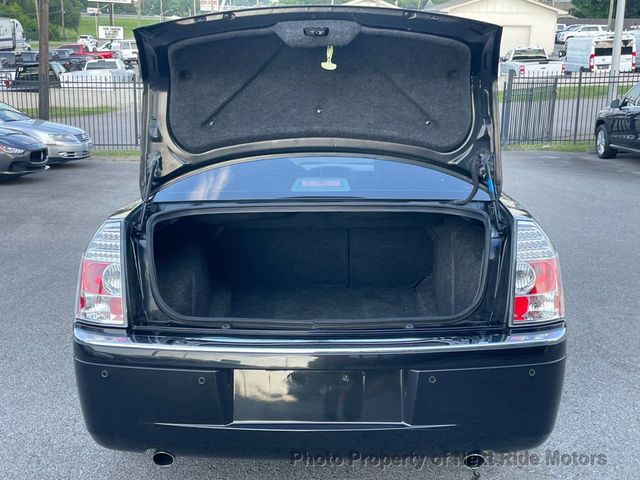 2006 Chrysler 300 2006 CHRYSLER 300C V8 5.7L 4D SEDAN SERVICED 615-730-9991 - 23043931 - 25