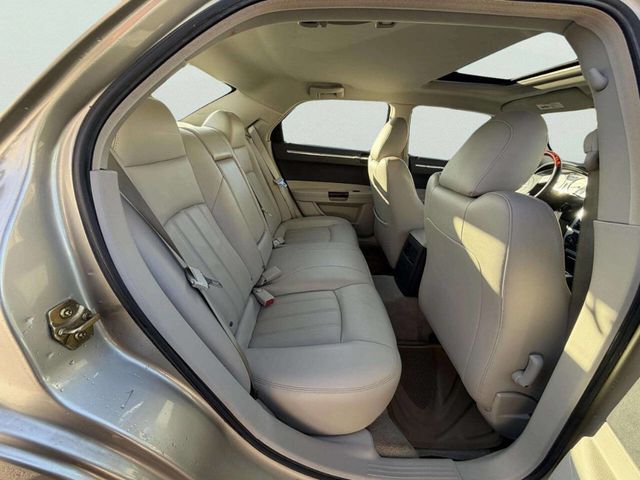 2006 Chrysler 300 4dr Sedan 300C - 22973762 - 22