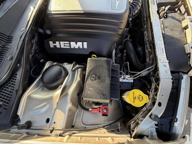 2006 Chrysler 300 4dr Sedan 300C - 22973762 - 28