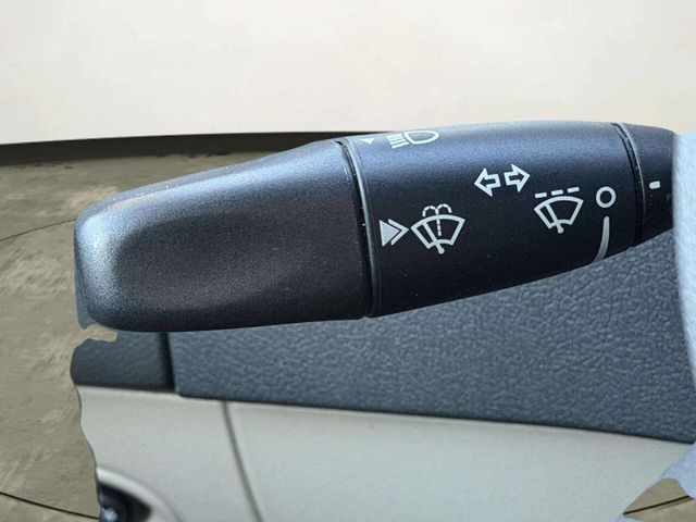 2006 Chrysler 300 4dr Sedan 300C - 22973762 - 34