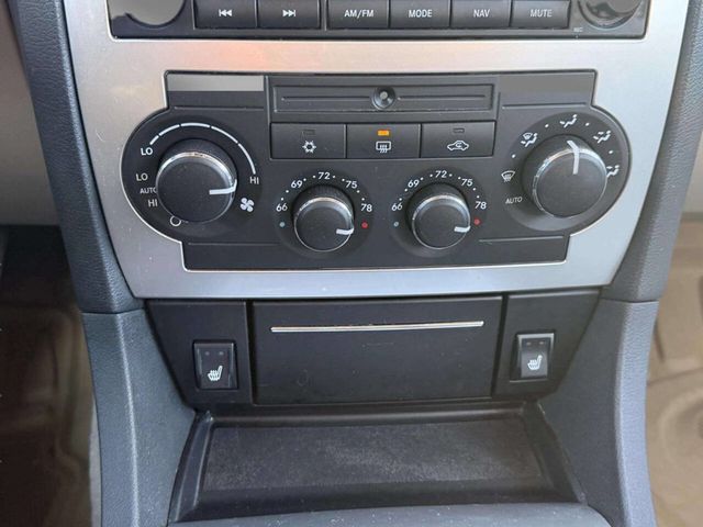 2006 Chrysler 300 4dr Sedan 300C - 22973762 - 39