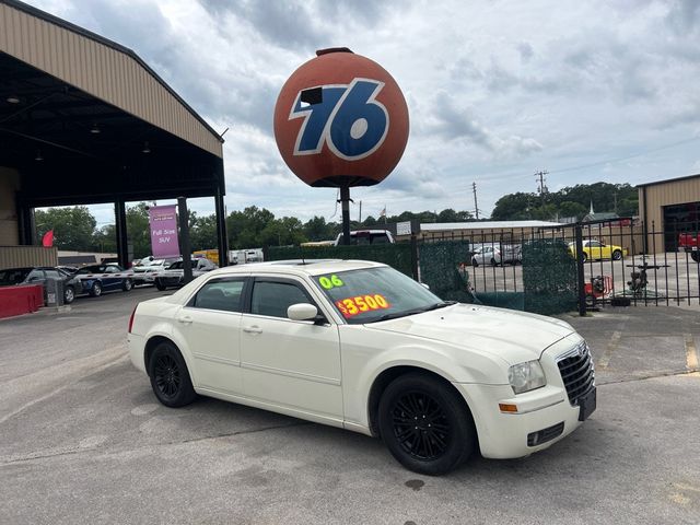 2006 Chrysler 300 4dr Sedan 300 Touring - 23041325 - 0