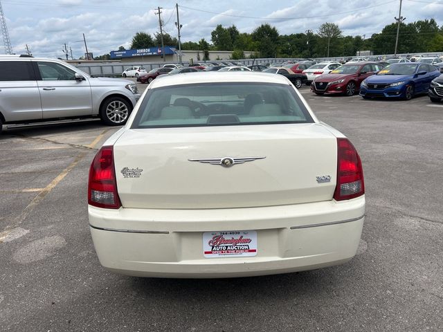 2006 Chrysler 300 4dr Sedan 300 Touring - 23041325 - 4