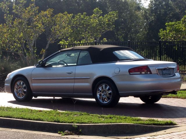 2006 Chrysler Sebring Limited photo 11