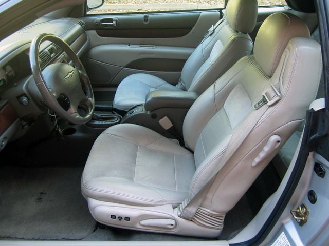 2006 Chrysler Sebring Limited photo 17