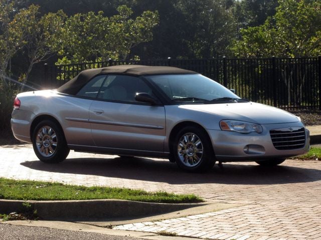 2006 Chrysler Sebring Limited photo 3