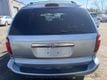 2006 Chrysler Town & Country SWB 4dr - 22984744 - 4