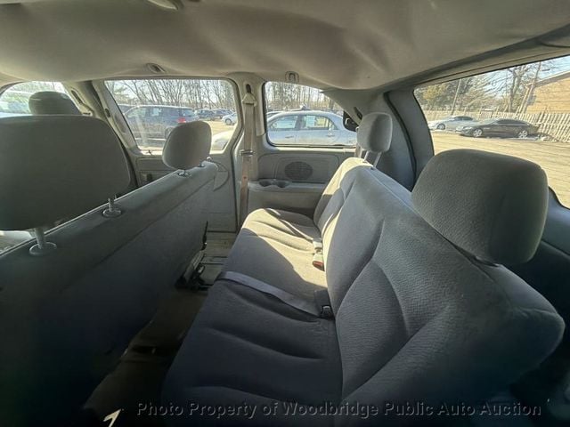 2006 Chrysler Town & Country SWB 4dr - 22984744 - 8