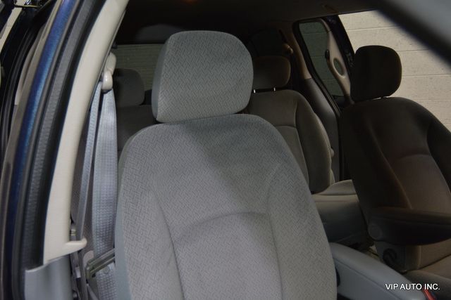 2006 Chrysler Town & Country SWB 4dr - 22999390 - 11