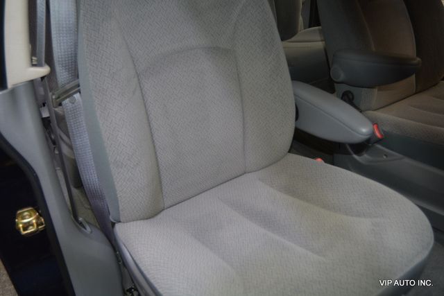 2006 Chrysler Town & Country SWB 4dr - 22999390 - 13