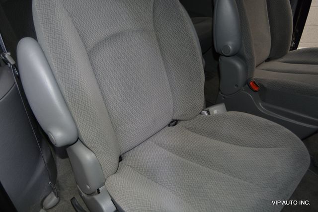 2006 Chrysler Town & Country SWB 4dr - 22999390 - 21