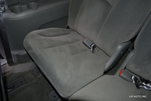 2006 Chrysler Town & Country SWB 4dr - 22999390 - 24