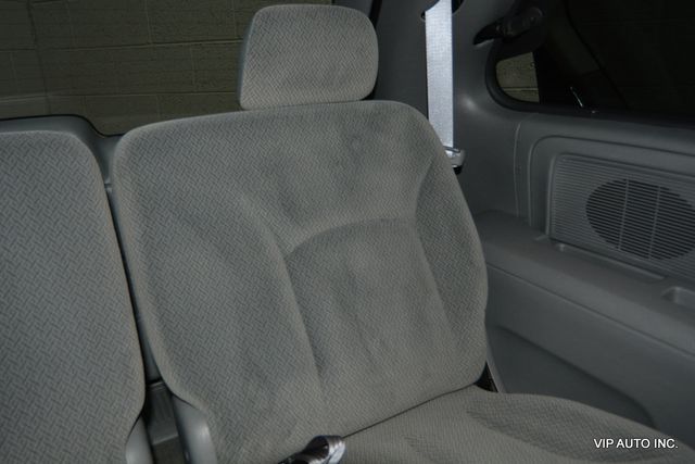 2006 Chrysler Town & Country SWB 4dr - 22999390 - 25