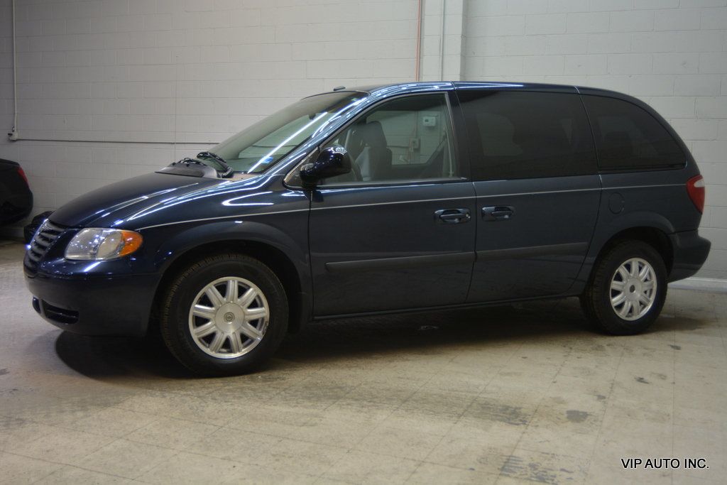 2006 Chrysler Town & Country SWB 4dr - 22999390 - 31