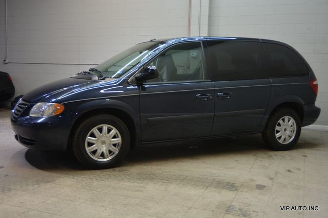 2006 Chrysler Town & Country SWB 4dr - 22999390 - 31
