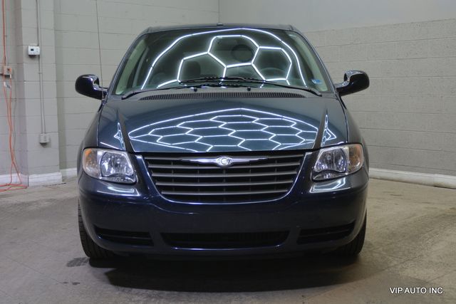 2006 Chrysler Town & Country SWB 4dr - 22999390 - 35