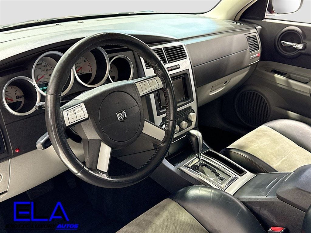 2006 Dodge Charger 4dr Sedan SRT8 RWD - 22952933 - 11