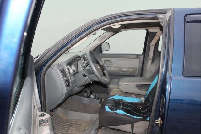 2006 Dodge Dakota SLT 4dr Club Cab SB - 23011872 - 7