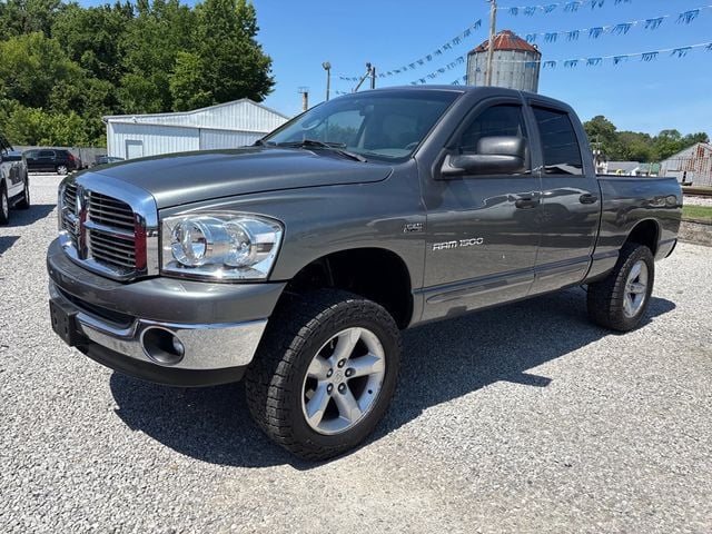 2006 Dodge Ram 1500 Quad Cab SLT Pickup 4D 6 1/4 ft - 23041513 - 3