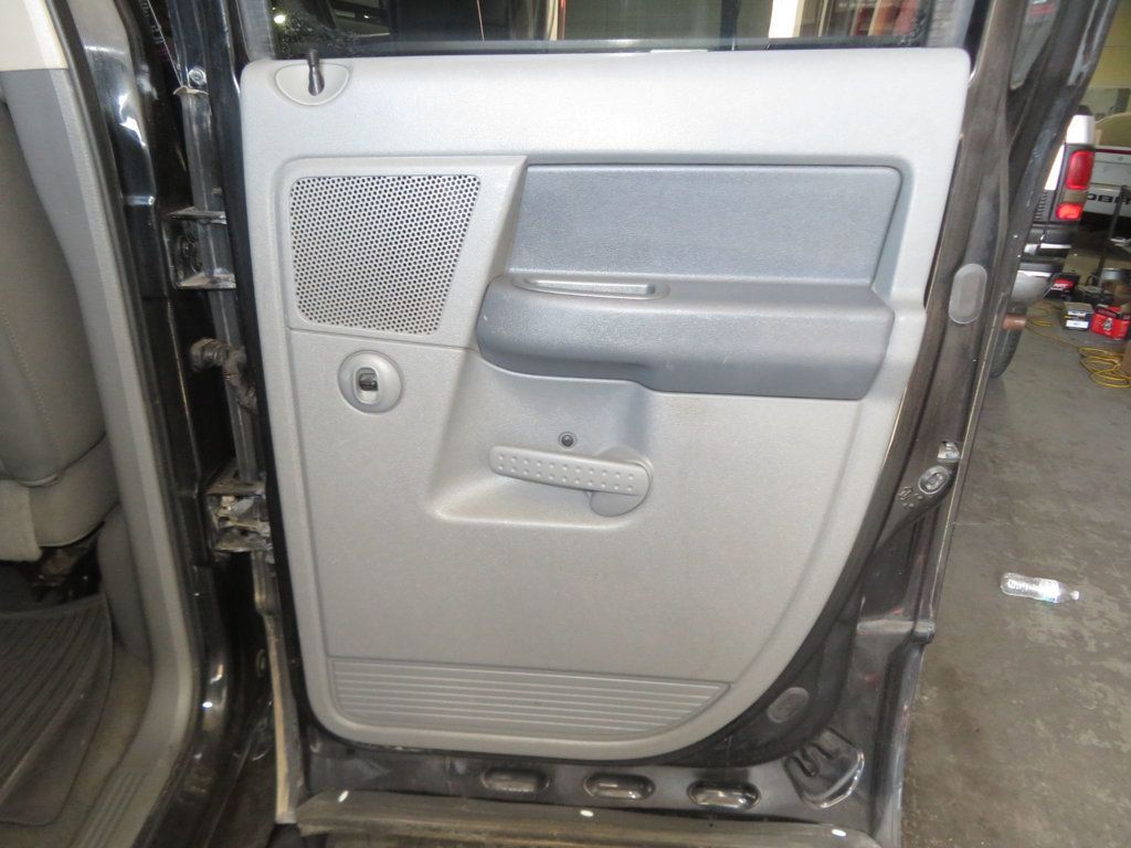 2006 Dodge Ram 2500 5.9 CUMMINS DIESEL 4X4 EXTRA CLEAN COLD AIR  - 23062377 - 27