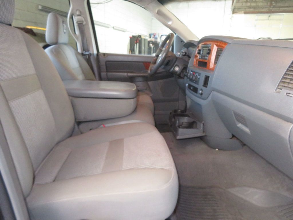 2006 Dodge Ram 2500 5.9 CUMMINS DIESEL 4X4 EXTRA CLEAN COLD AIR  - 23062377 - 32