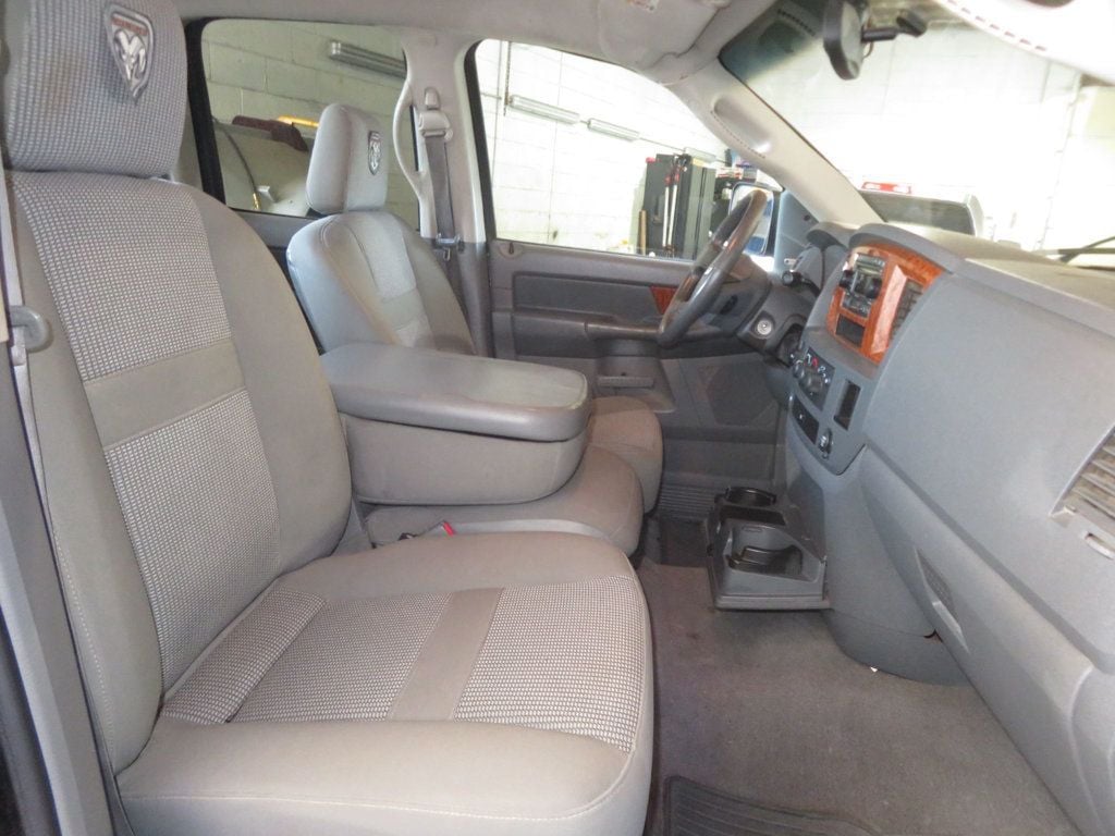 2006 Dodge Ram 2500 5.9 CUMMINS DIESEL 4X4 EXTRA CLEAN COLD AIR  - 23062377 - 33