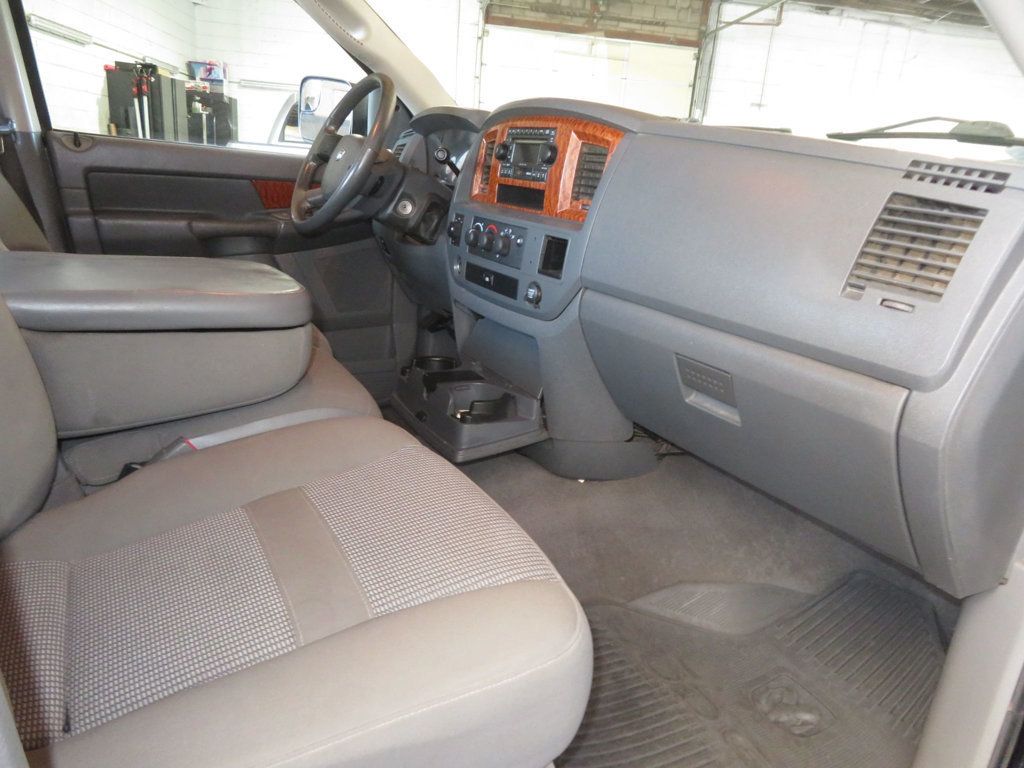 2006 Dodge Ram 2500 5.9 CUMMINS DIESEL 4X4 EXTRA CLEAN COLD AIR  - 23062377 - 34