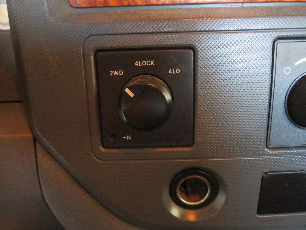 2006 Dodge Ram 2500 5.9 CUMMINS DIESEL 4X4 EXTRA CLEAN COLD AIR  - 23062377 - 40