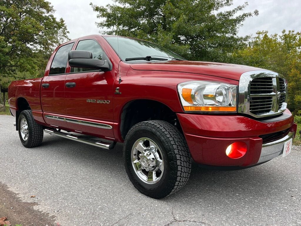 2006 Dodge Ram 3500 Quad Cab Short Bed 4x4 Laramie 1-Ton Single Rear Wheel SRW 5.9L  - 22544319 - 0