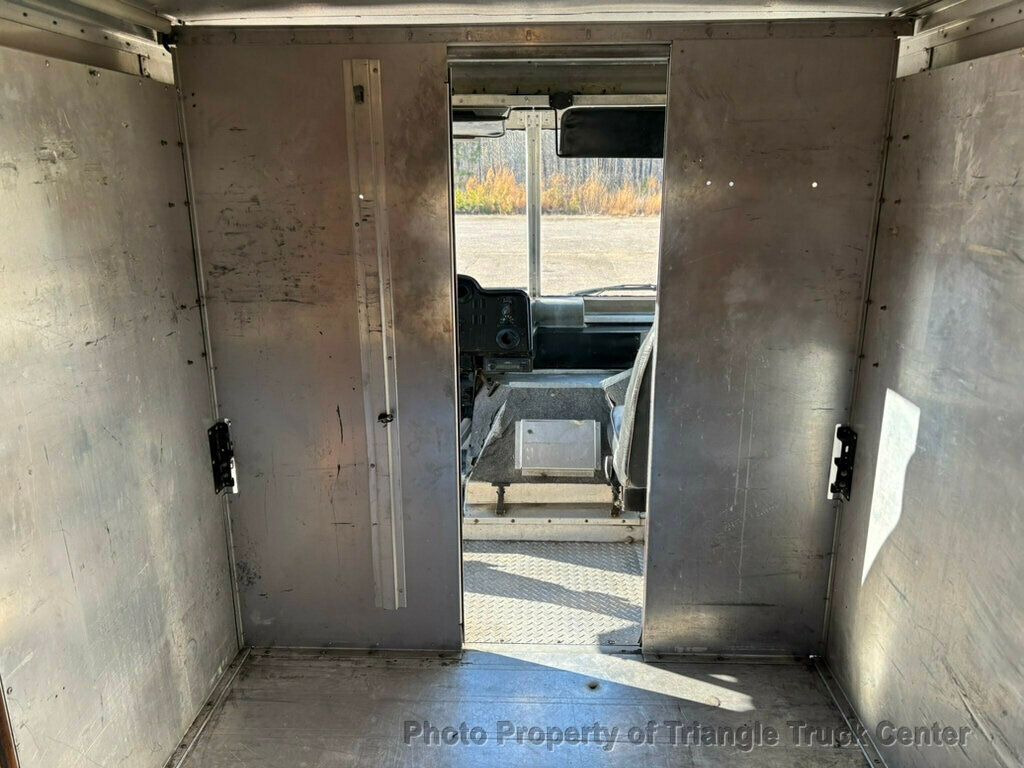 2006 Ford E350HD STEP VAN JUST 56k MILES! GREAT FOR A FOOD TRUCK! - 22973004 - 11