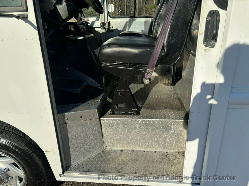 2006 Ford E350HD STEP VAN JUST 56k MILES! GREAT FOR A FOOD TRUCK! - 22973004 - 16