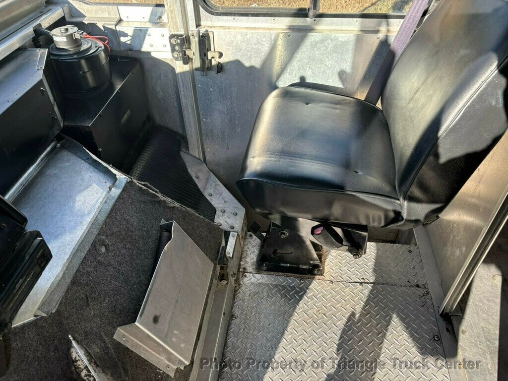 2006 Ford E350HD STEP VAN JUST 56k MILES! GREAT FOR A FOOD TRUCK! - 22973004 - 19