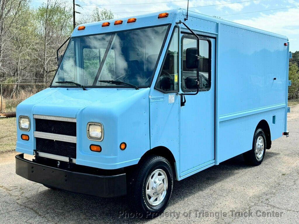 2006 Ford E350HD STEP VAN JUST 69k MILES! +PERFECT FOR A FOOD TRUCK! FINANCE OR LEASE! - 23002300 - 1