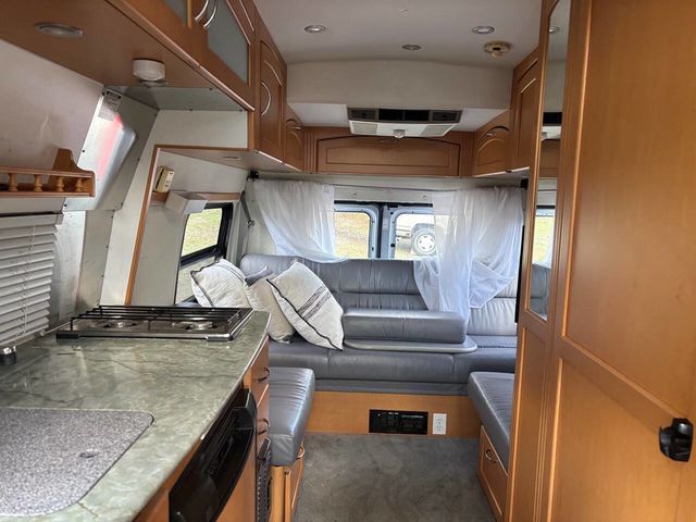 2006 Ford Econoline Cargo Van E-350 Recreational - 23009461 - 17