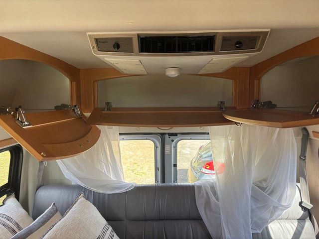 2006 Ford Econoline Cargo Van E-350 Recreational - 23009461 - 26