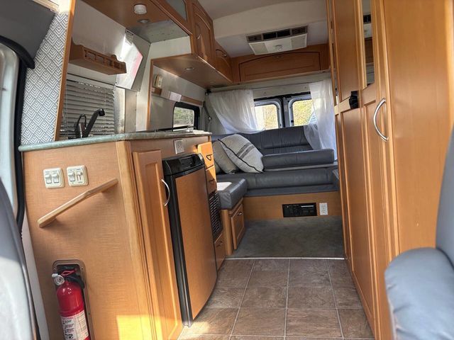 2006 Ford Econoline Cargo Van E-350 Recreational - 23009461 - 27