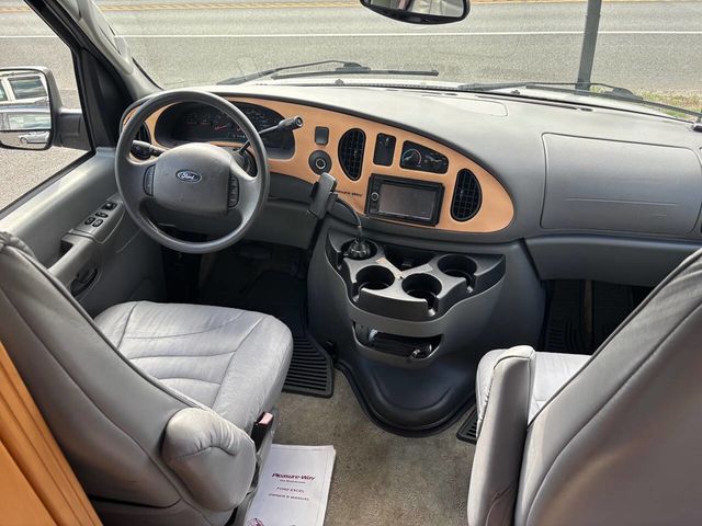 2006 Ford Econoline Cargo Van E-350 Recreational - 23009461 - 30