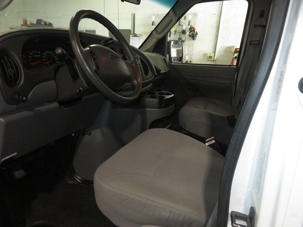 2006 Ford Econoline Wagon ECONOLINE E350 SUPER DUTY 12 PASSENGER VAN LOW LOW MILES - 22936076 - 16