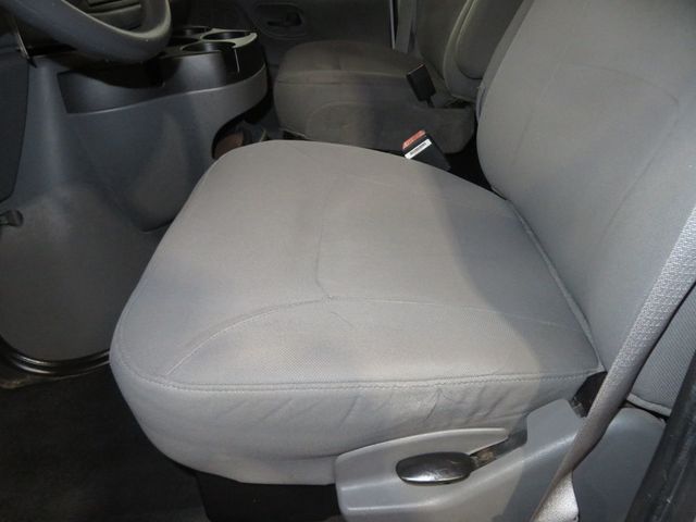 2006 Ford Econoline Wagon ECONOLINE E350 SUPER DUTY 12 PASSENGER VAN LOW LOW MILES  - 22936076 - 17