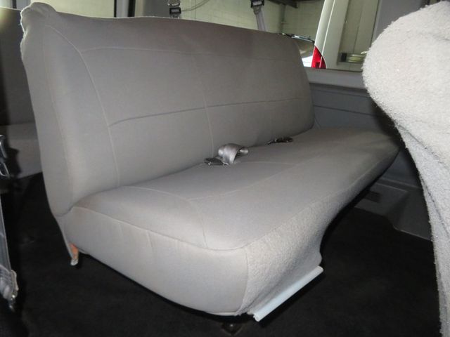 2006 Ford Econoline Wagon ECONOLINE E350 SUPER DUTY 12 PASSENGER VAN LOW LOW MILES  - 22936076 - 20