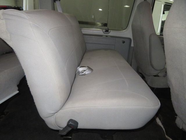 2006 Ford Econoline Wagon ECONOLINE E350 SUPER DUTY 12 PASSENGER VAN LOW LOW MILES  - 22936076 - 21