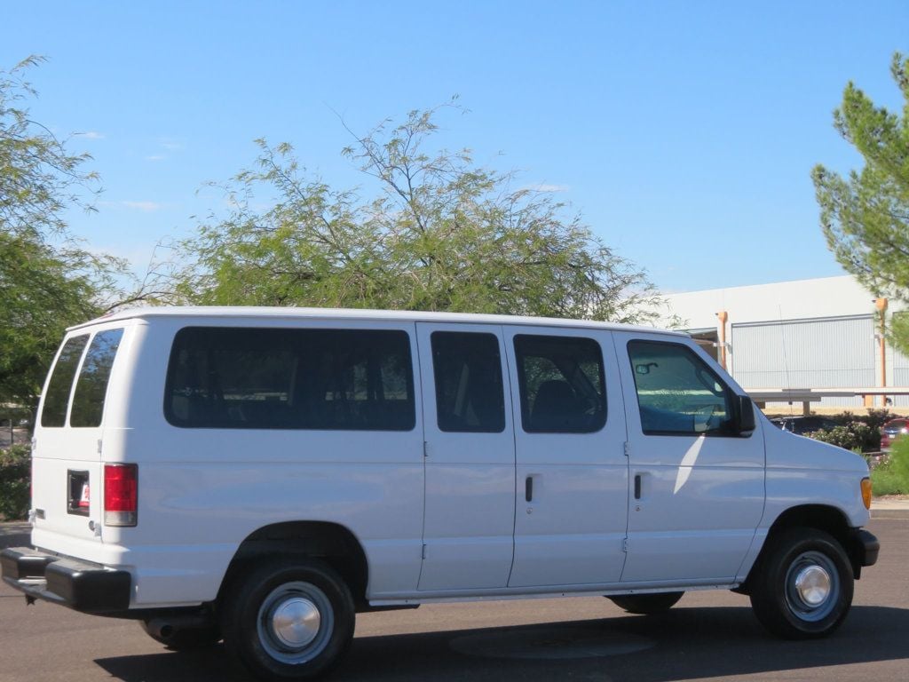 2006 Ford Econoline Wagon ECONOLINE E350 SUPER DUTY 12 PASSENGER VAN LOW LOW MILES - 22936076 - 5