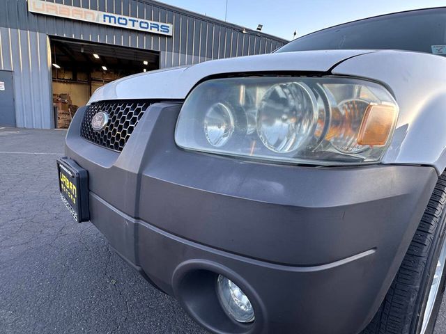 2006 Ford Escape Hybrid Base 4dr SUV - 22999325 - 29