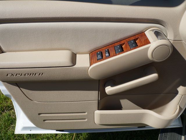 2006 Ford Explorer 4dr 114" WB 4.6L Eddie Bauer - 11911594 - 14