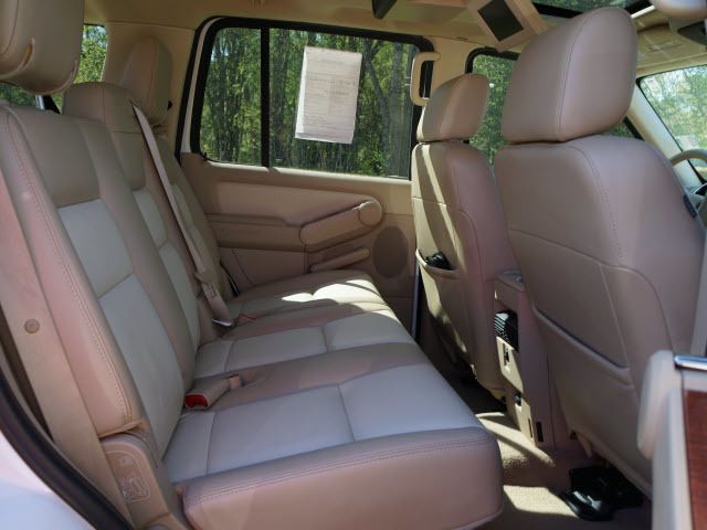 2006 Ford Explorer 4dr 114" WB 4.6L Eddie Bauer - 11911594 - 17